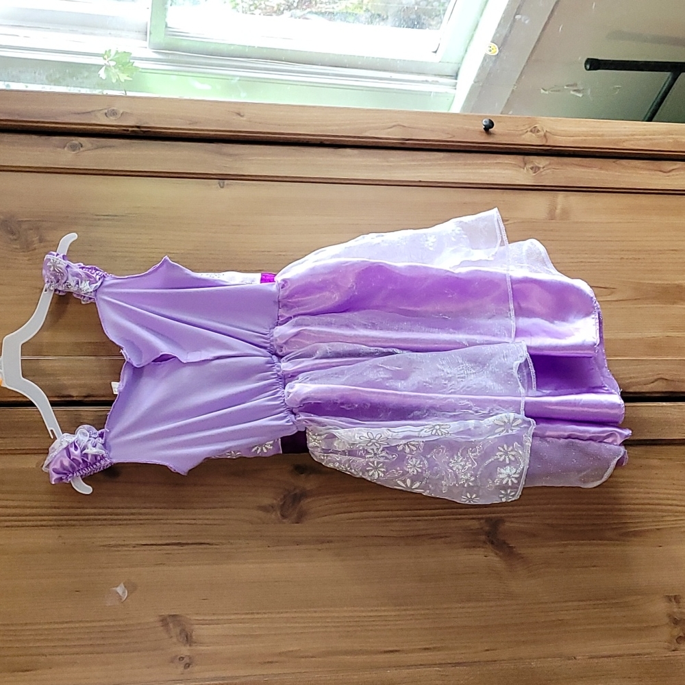GUC Girls Lavender Princess Costume Dress with Sparkles Size 4-6 - Picture 4 of 4